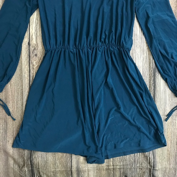 ASOS Teal Blue Cut-out Shorts Romper 4 S NWT - Picture 6 of 8